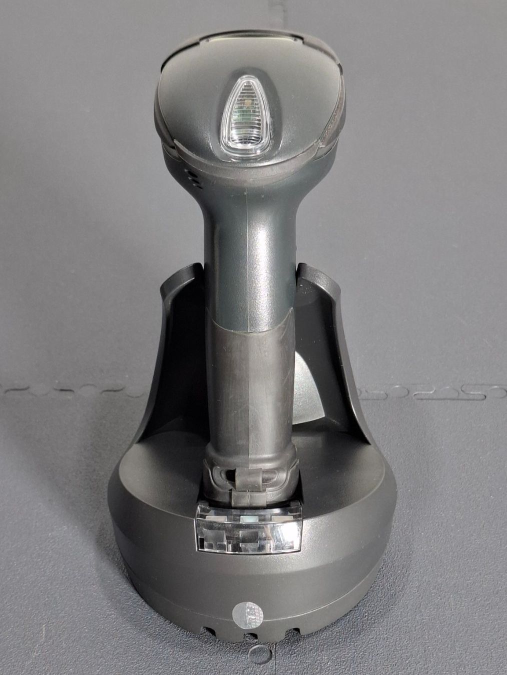 Scanneurs: Zebex F780BT, Scanner code-barres sans fil Bluetooth + base – D'occasion à Villars-Ste-Croix par pau_8fls 2