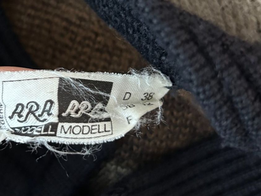 Cos Giacche: Vintage Cardigan – Usato da St. Gallen venduto da look-twice 3