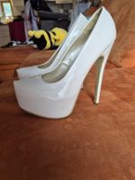 Tacchi molto alti décolleté bianco vernice numero 38