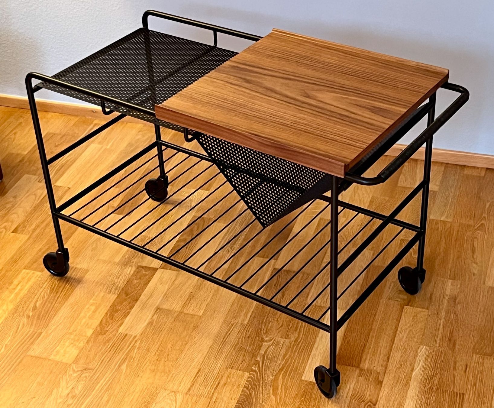 Mobili & Arredamento: Alima Trolley von &Tradition – Note Design Studio – Nuovo (secondo la descrizione) da Riehen venduto da mhasselblatt