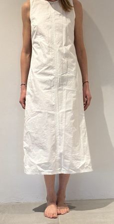 Robe blanche en coton de gabardine de Calvin Klein. T.S