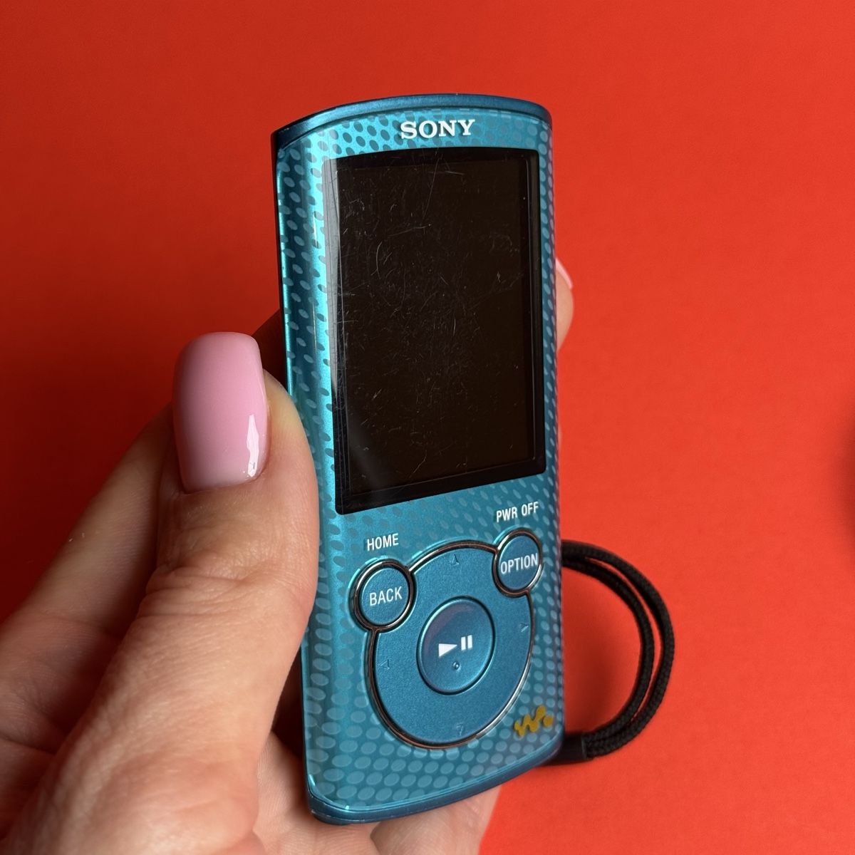 Sony Lecteur media portable: Sony Walkman NWZ-E464 MP3-Player – D'occasion à Rümlang par VlakhSV 6