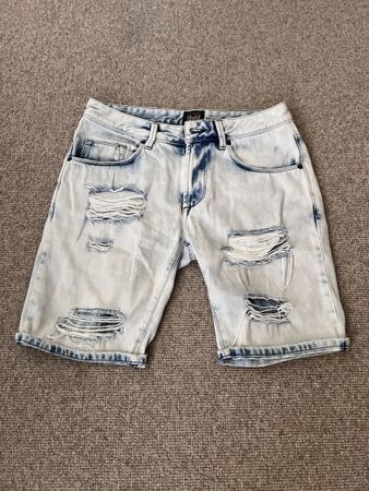 Kurze Jeans