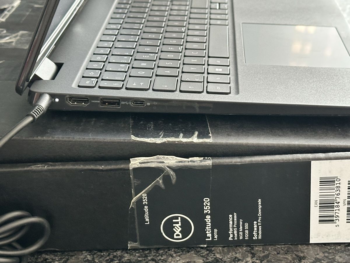 Dell Notebook: Dell, i5 , 16 GB RAM, 512 SSD ab 1.- – Nuovo (secondo la descrizione) da Bern venduto da AliceHo 3