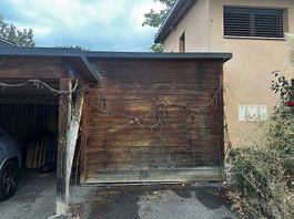 À RÉCUPÉRER  CABANE EN BOIS AVANT DÉMOLITION