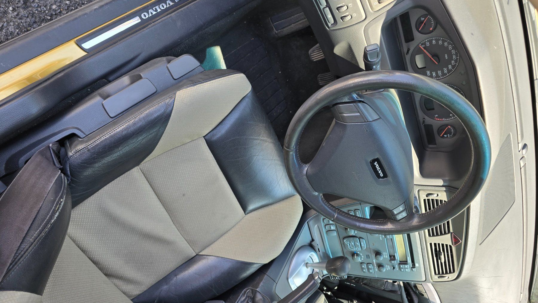 Volvo Autos: Volvo D5 Manuel S60 – Gebraucht aus Peseux von tch_7l5b 4