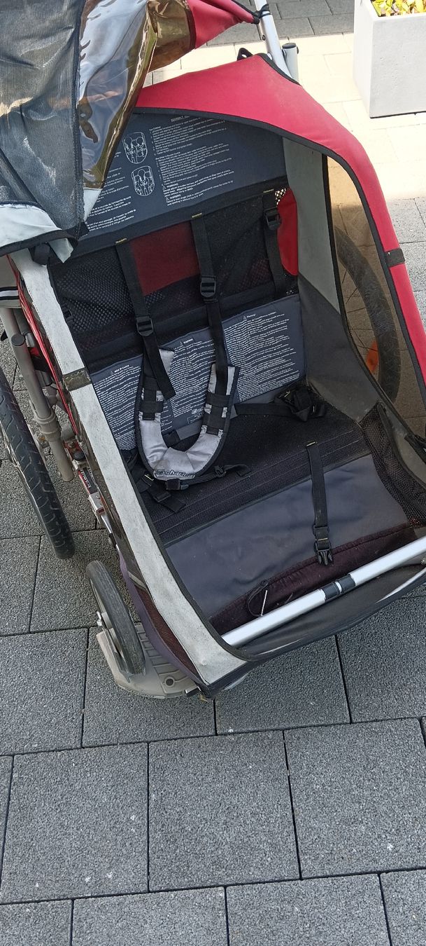 Rimorchi: Veloanhänger Chariot – Usato da Rüegsauschachen venduto da pat_qnm9 1