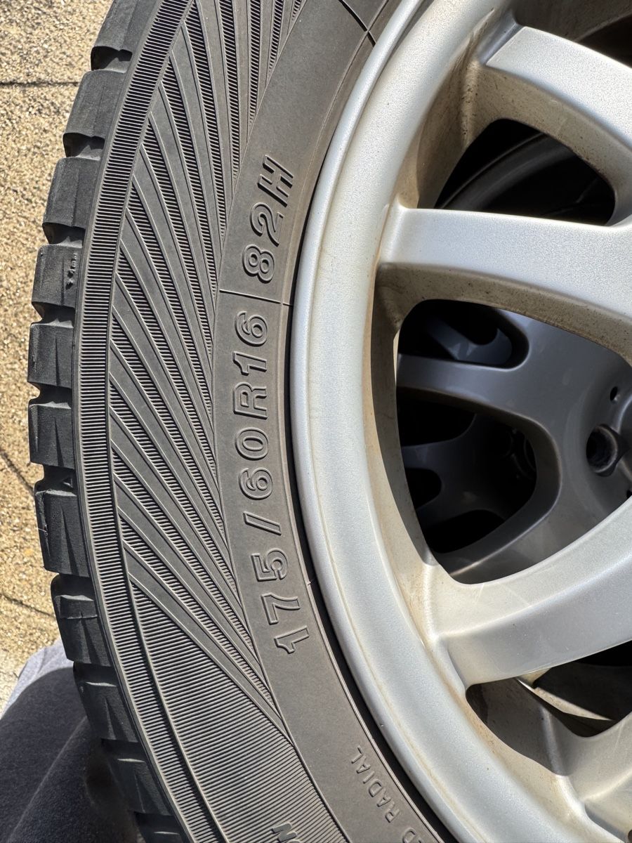 Mini Sonstiges Fahrzeugzubehör: 4 roues Pneus d'hiver Mini Cooper à – Gebraucht aus Gimel von idu_96t5 3