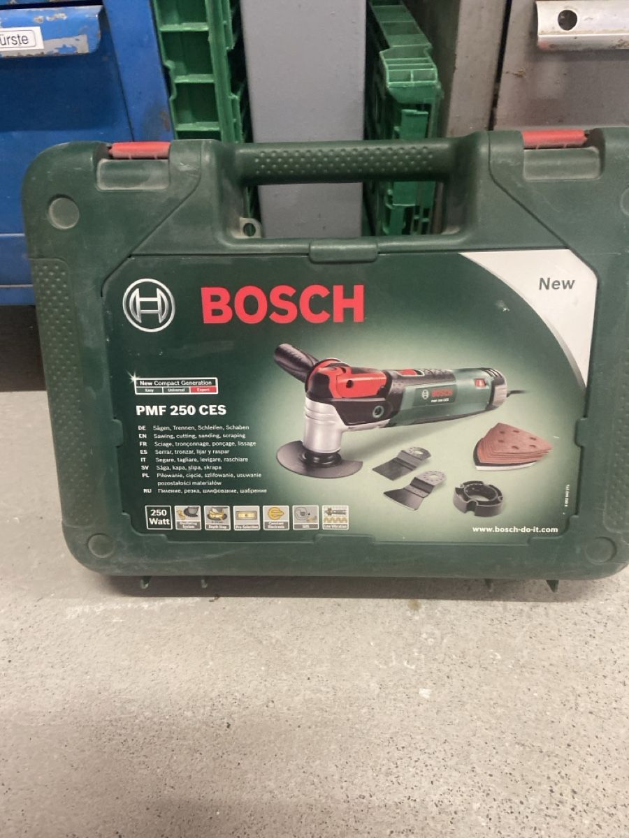 Bosch Schleifen & Polieren: Bosch PMF 250 CES Multifunktionswerkzeug – Gebraucht aus Buchs SG von JBetschart