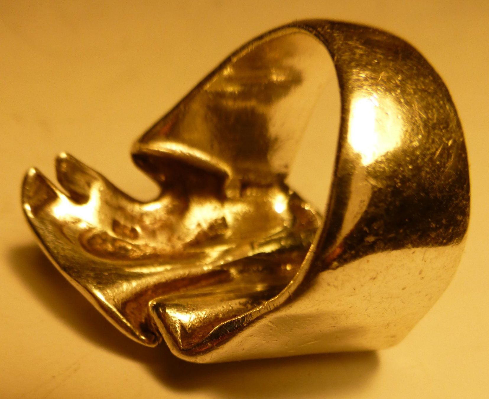 Anelli: MODERNER ANTIKER SILBER RING,---HAND,--2,8 CM GROSS – Usato da Zürich venduto da tritonis 1