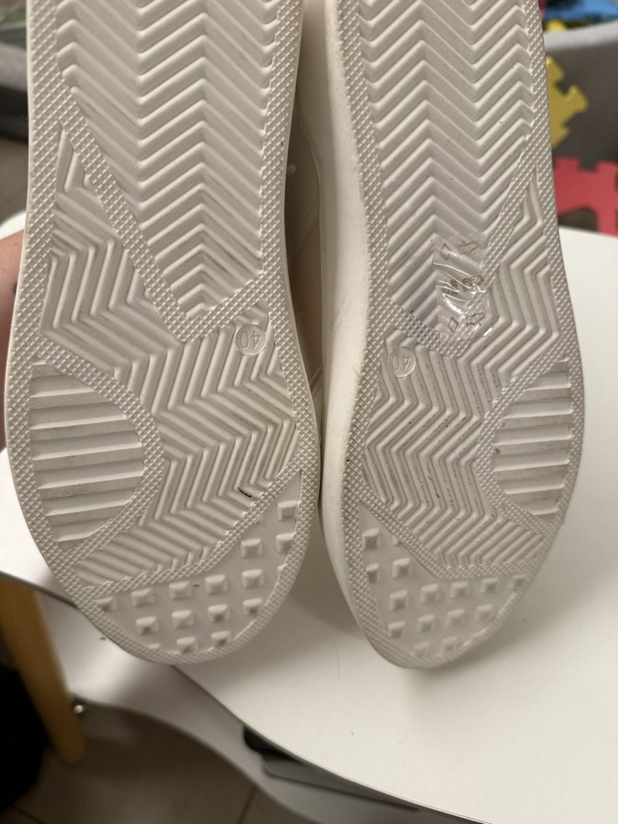 Scarpe da donna: Sneakers 40 euro  – Usato da Mendrisio venduto da ketolin 2