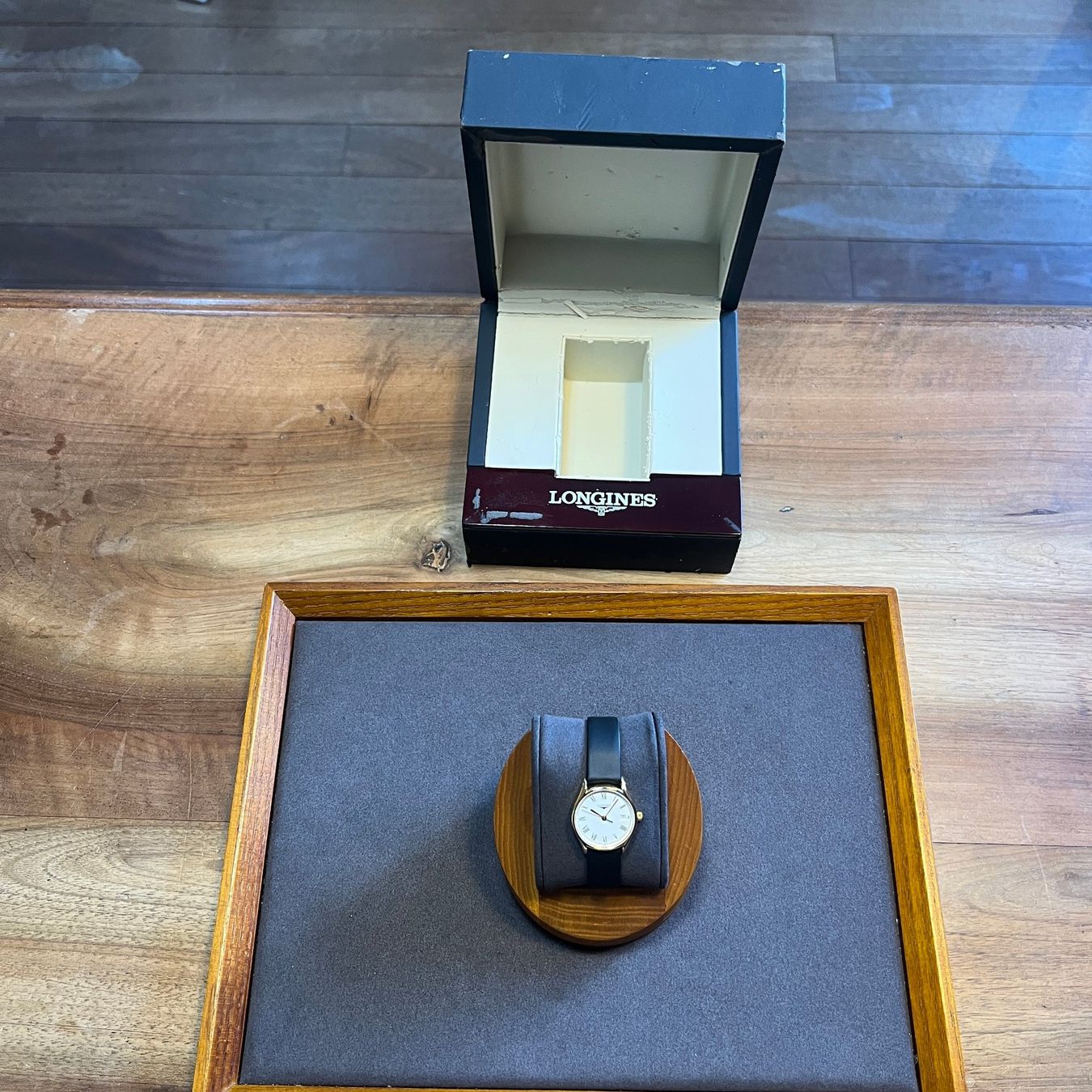 Longines Montres: Longines Lyre Quartz Date White Dial L4.259.2 – D'occasion à Carouge GE par Watchaser 6
