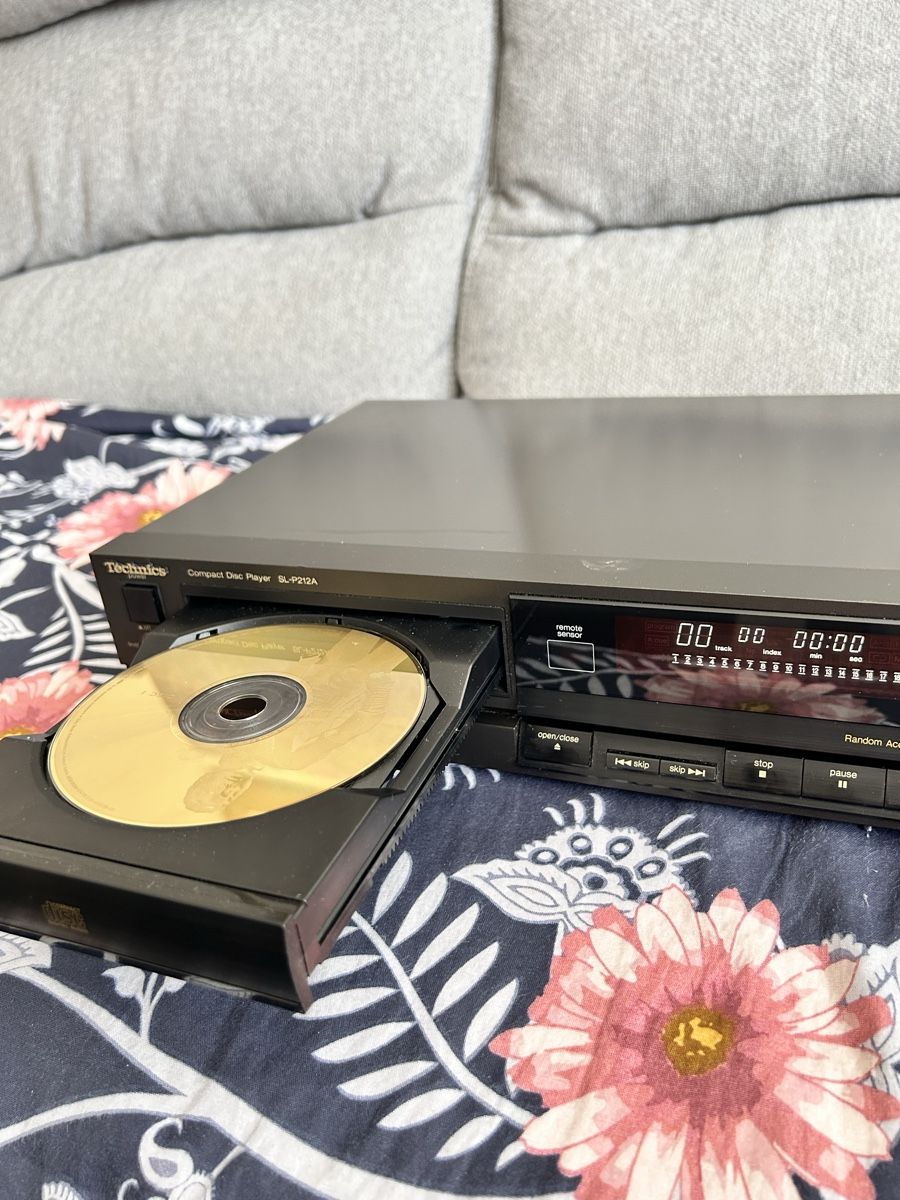 Technics Systèmes audio & multimédias: Technics SL-P212A Compact Disc Player guter Zustand – D'occasion à Pratteln par andi1977 6