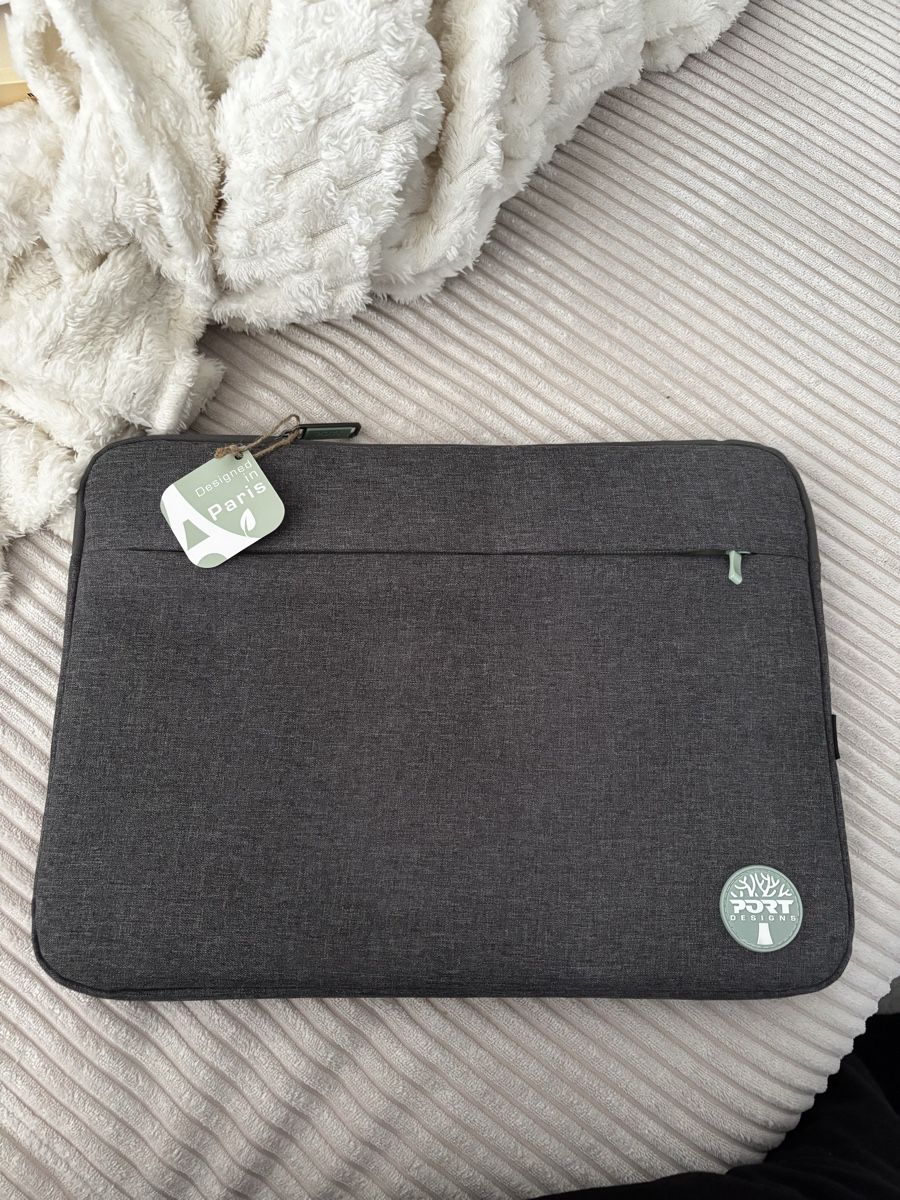 Borse: Laptop Schutztasche – Nuovo (secondo la descrizione) da Niederhünigen venduto da nok_k97m