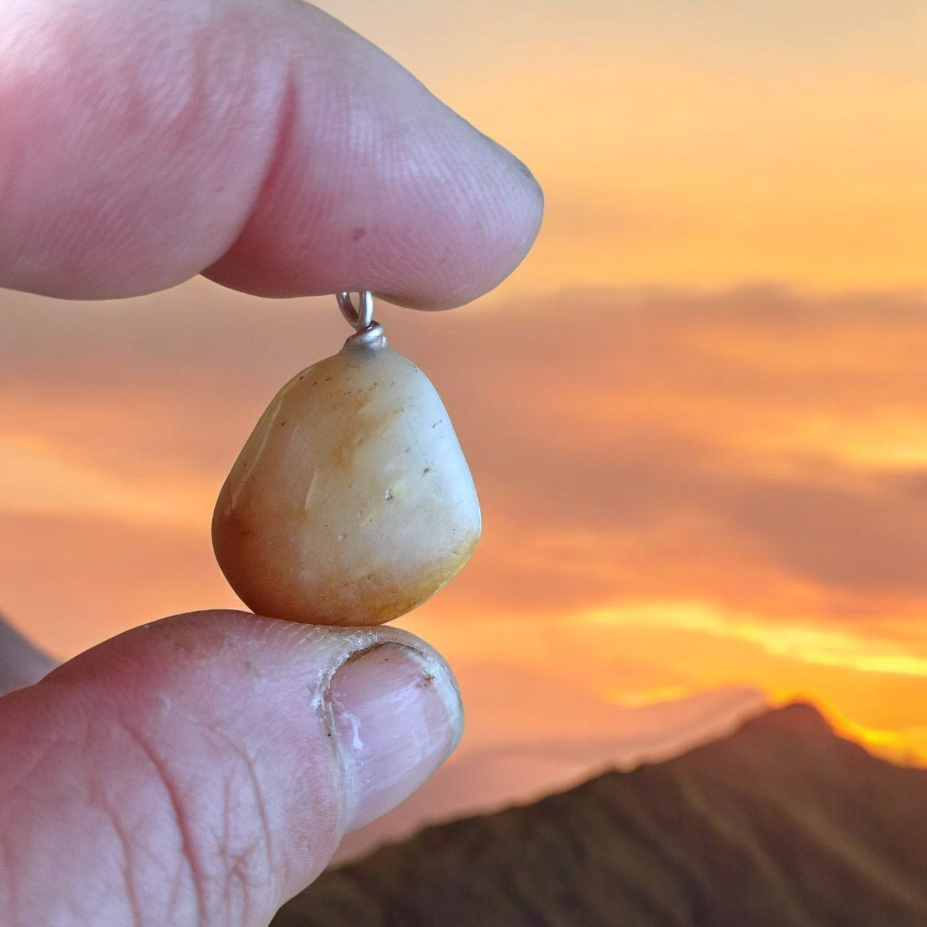 Pendentifs: Flusstein-Anhänger mit Silberdraht-Öse – Neuf avec emballage d'origine à Aarau par Schmuckhoehle_MD 9