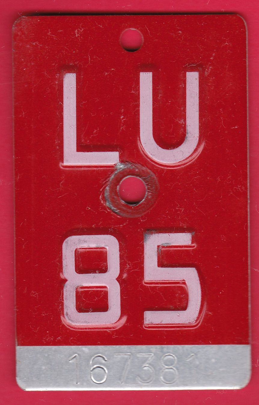 Insegne: VELONUMMER / FAHRRADSCHILD, LU 85 – Usato da Oberrieden venduto da Gebirgsstelze
