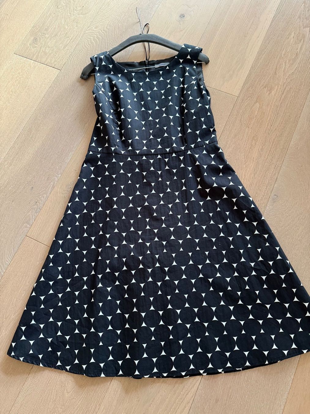 Vestiti: Kleid A-Linie Gr. 40 – Usato da Männedorf venduto da Vechat 2