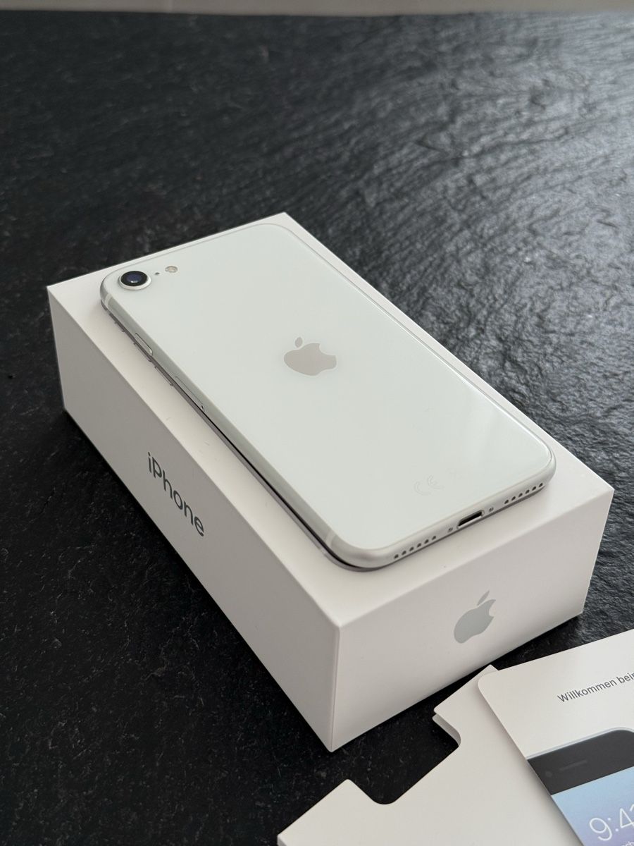Apple Handys / Smartphones: iPhone SE (2. Generation) 64GB – Gebraucht aus Horriwil von duesinei 1