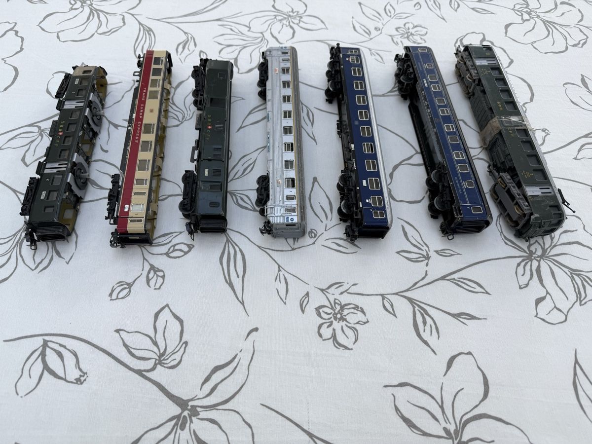 Märklin Modelleisenbahnen: Märklin diverse Wagen – Gebraucht aus Solothurn von guest99 2