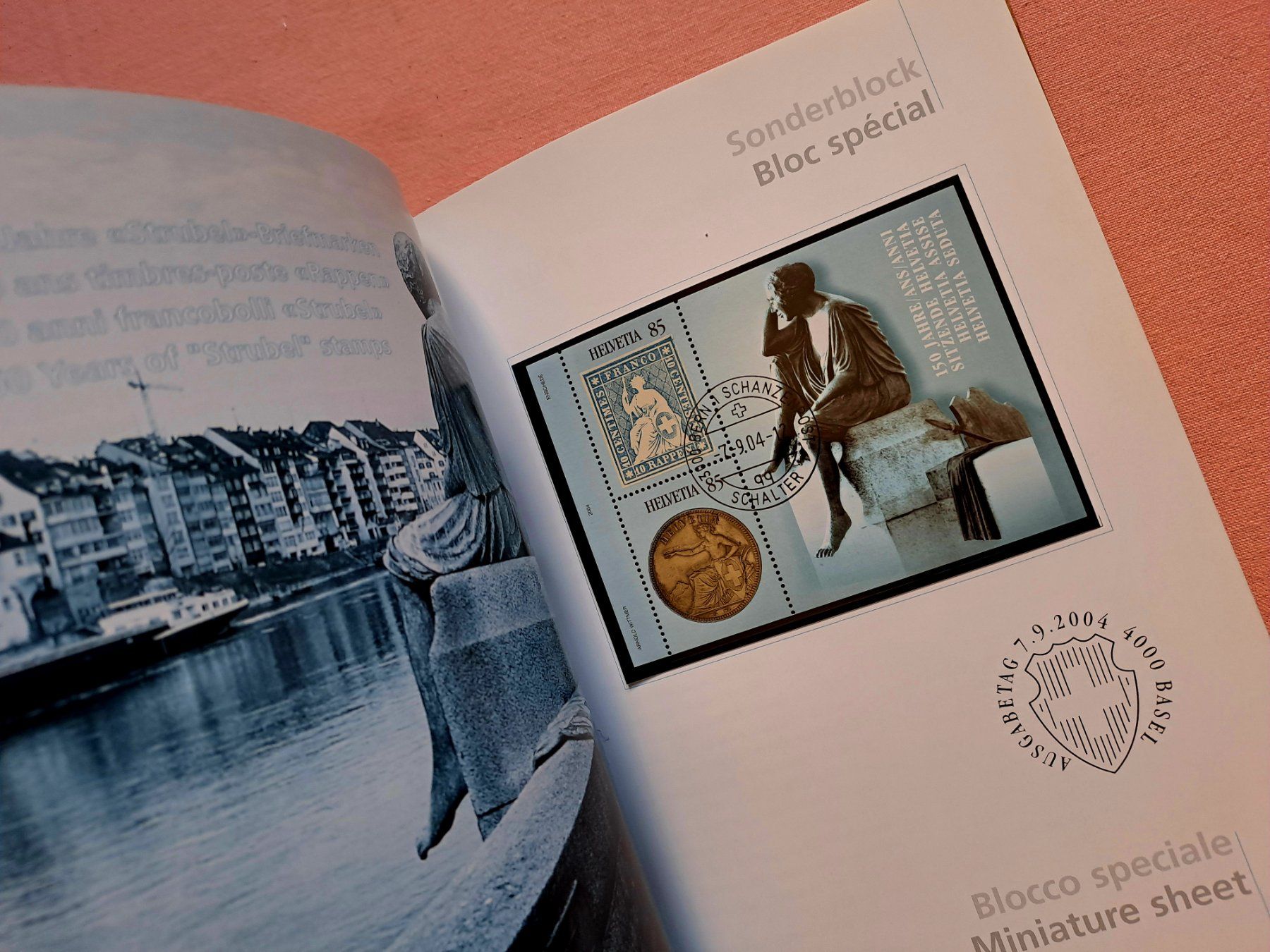 Tutti i francobolli: original Jahrbuch Briefmarken CH Post 2004 Halbmondstempel – Usato da Ostermundigen venduto da pedru8 6