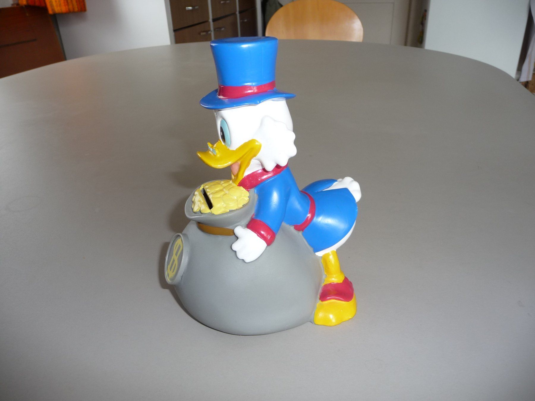 Disney Statuette: Onkel Dagobert Duck Spardose – Usato da Neftenbach venduto da sorge 1