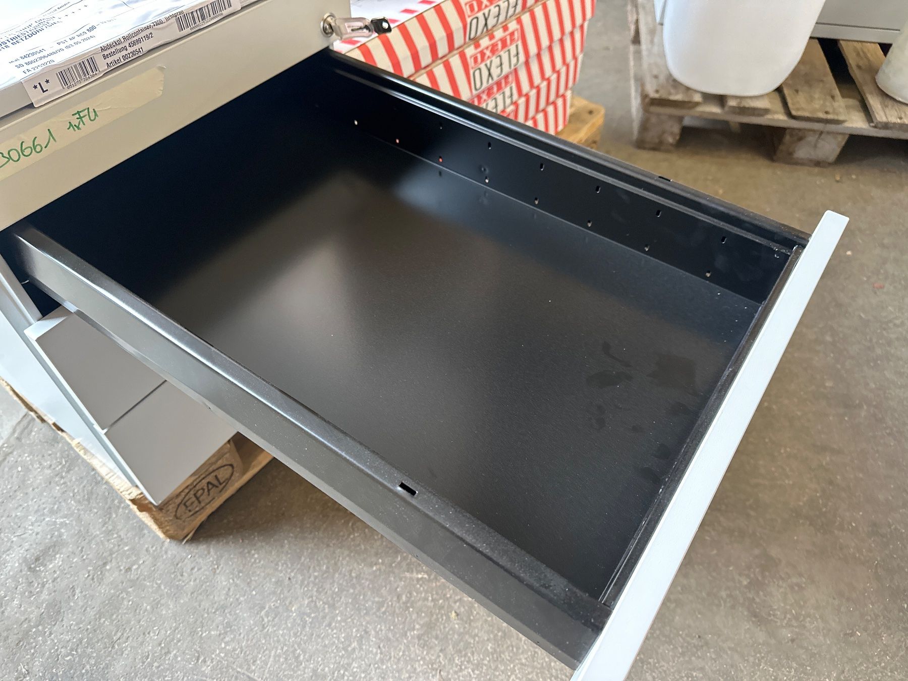 Korpus: neuer Rollcontainer 1233, 4 Schübe, mit Griffnut, weiss/weis – Neu (gemäss Beschreibung) aus Necker von liq24 3