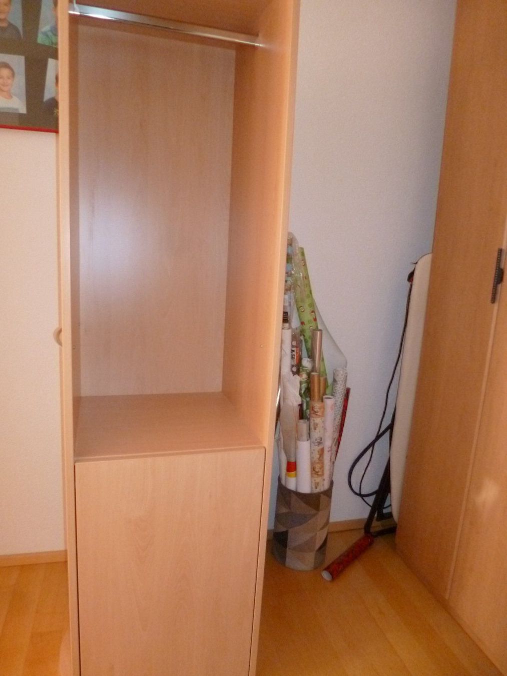 Armadi: Garderobe / Kleiderkasten – Nuovo (secondo la descrizione) da Wegenstetten venduto da mcfly321 1