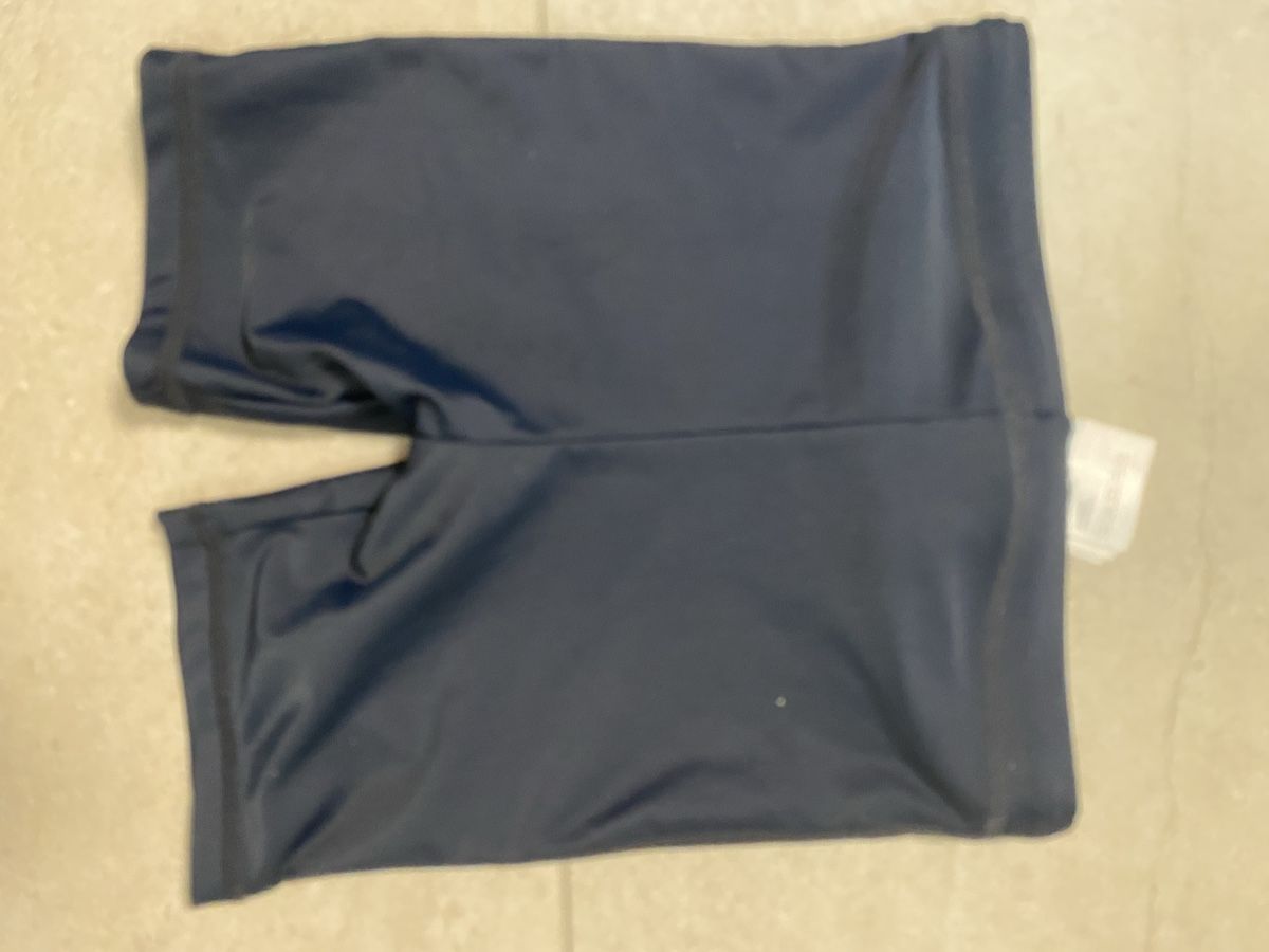 H&M Costumi da bagno: Badehose dunkelblau H&M Grösse 98/104 – Usato da Neerach venduto da ne11a 1