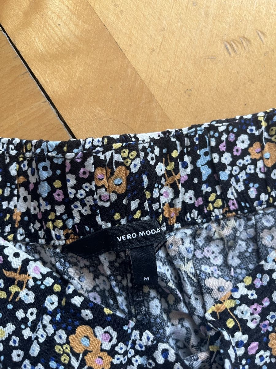 Vero Moda Hosen: Vero Moda Hose – Neu (gemäss Beschreibung) aus Zürich von Shopmystyle 1