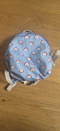 Kinderrucksack blau mit Regenbogen Motiv guter Zustand 