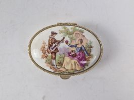 Pillendose im Vintage-Stil mit Fragonard-Abbildung