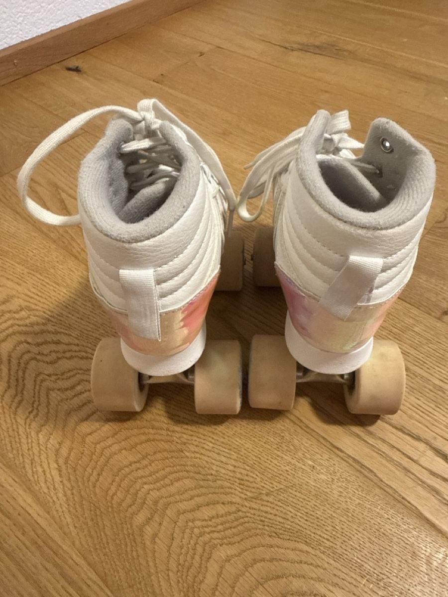 Oxelo Inline-Skating & Rollschuhe: Oxelo Rollschuhe, Größe EU 32 – Gebraucht aus Horw von Edith1981 1