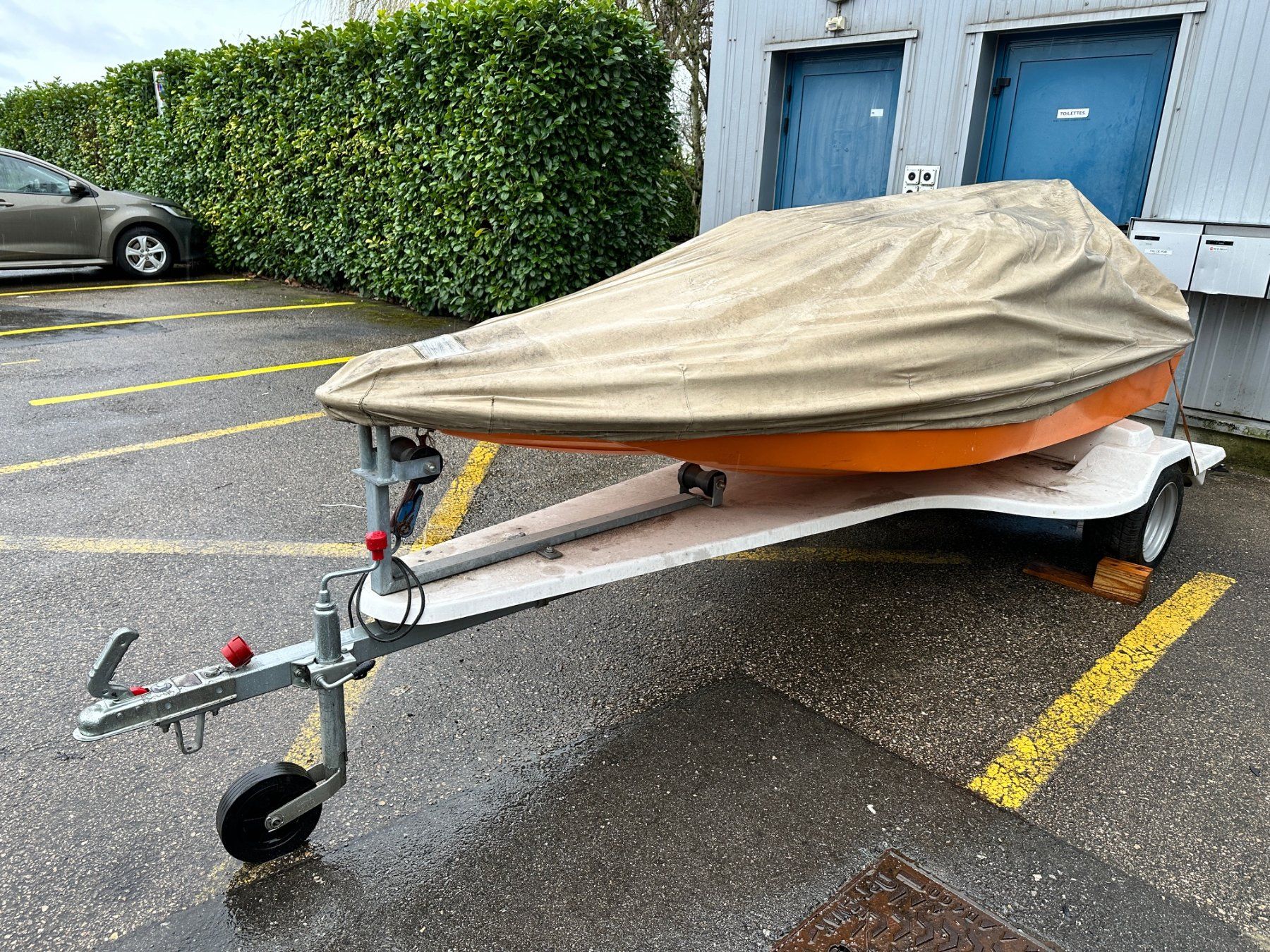 Boote: BIENCHEN GELB RENNBOOT AB 8 PS OHNE PRÜFUNG – Gebraucht aus Avenches von BOOTTRANSPORTE 2