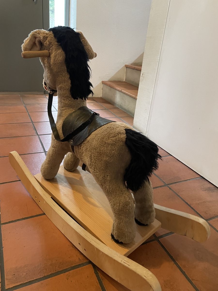 Jouets: Schaukelpferd – D'occasion à Chur par Tobina 2