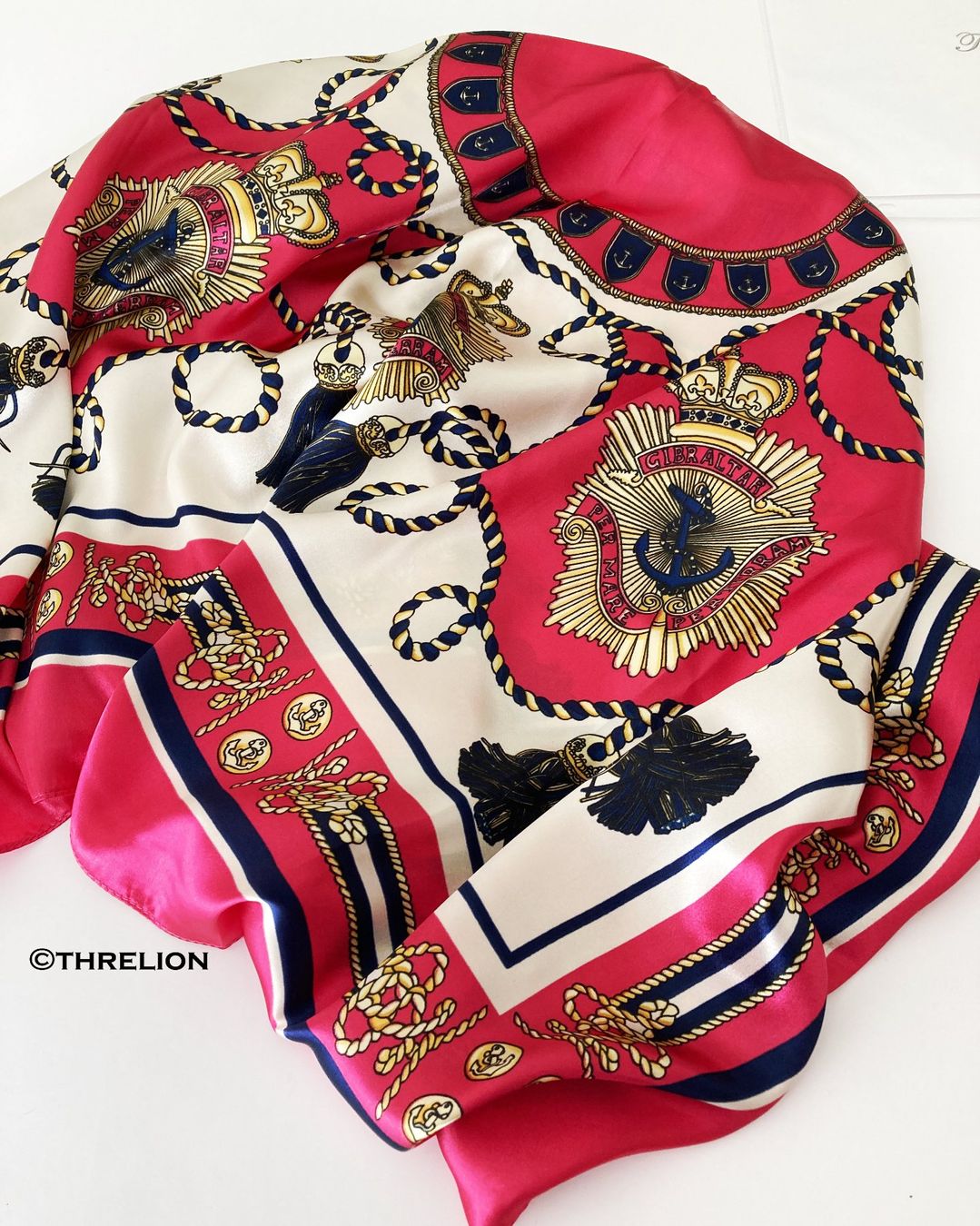 Foulard & Sciarpe: Knalling Pink und Weiss Quadratisches Halstuch – Nuovo e nell'imballaggio originale da Riehen venduto da Threlion 2