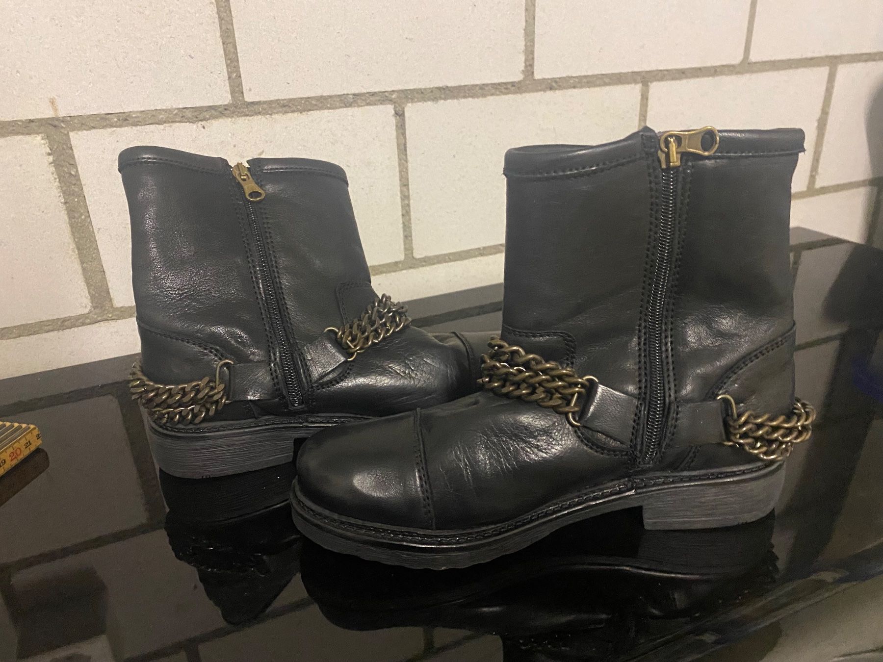 Scarpe da donna: Bronx Botie Schwarz 37 – Usato da Zofingen venduto da _ina 2