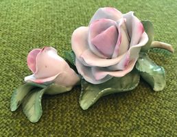 Grosse geschmackvolle Porzellan Rose Rosen