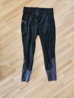 Schwarze Reithose