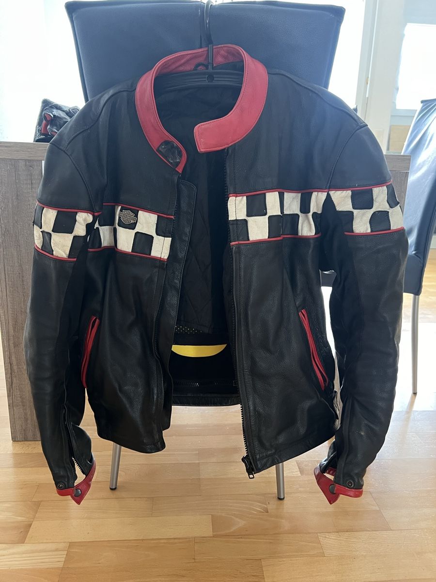 Jacken: Lederjacke schwarz rot kariert gebraucht – Gebraucht aus Schöftland von darkmoon19