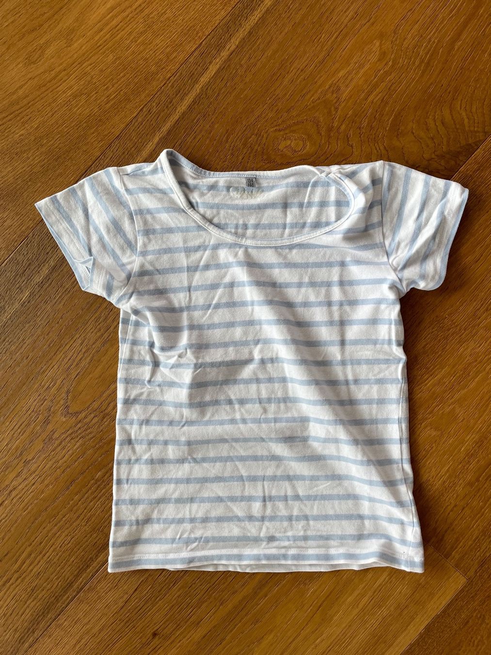 Camicette, T-shirt & Top: Mädchen T-Shirt – Usato da Seewen venduto da dvh05