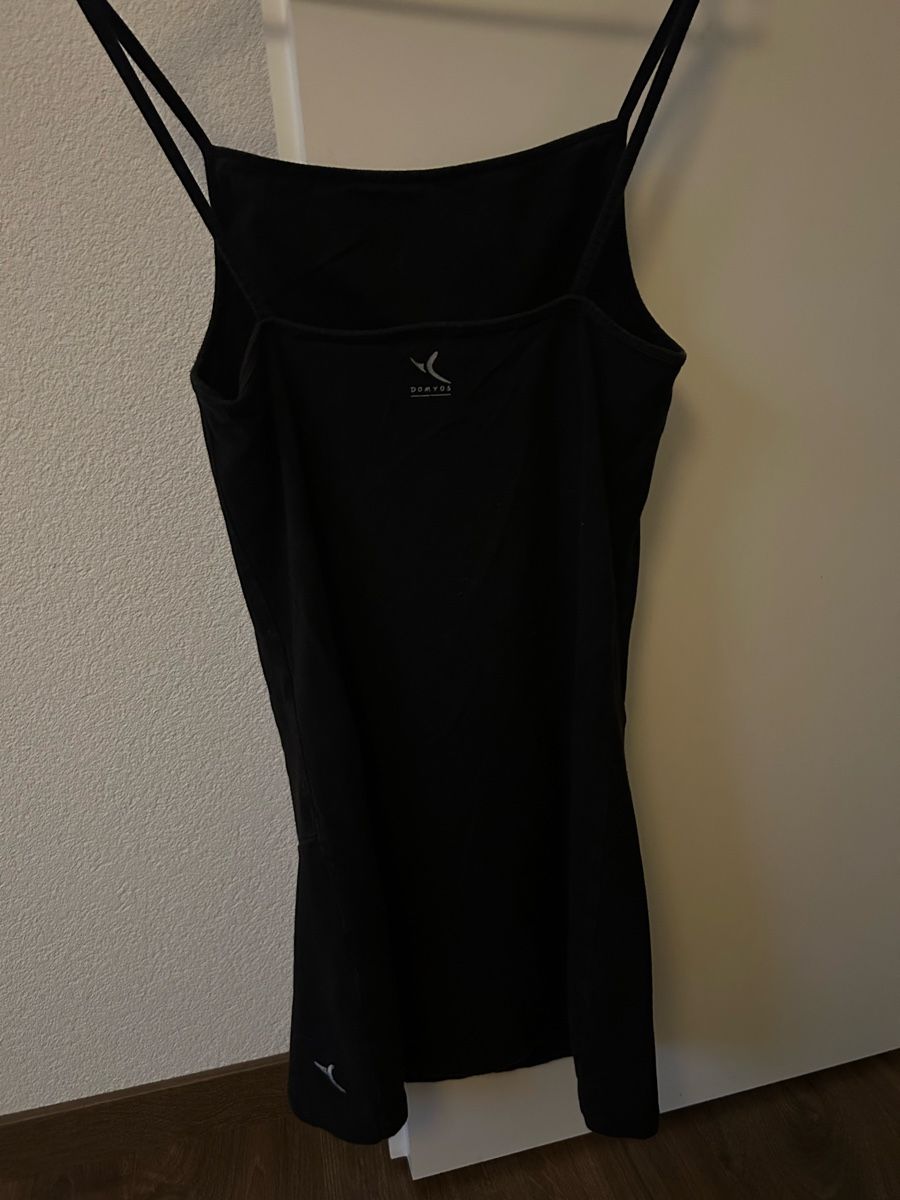 Decathlon Top: Haut de sport – Usato da Bôle venduto da sev_n85b 1