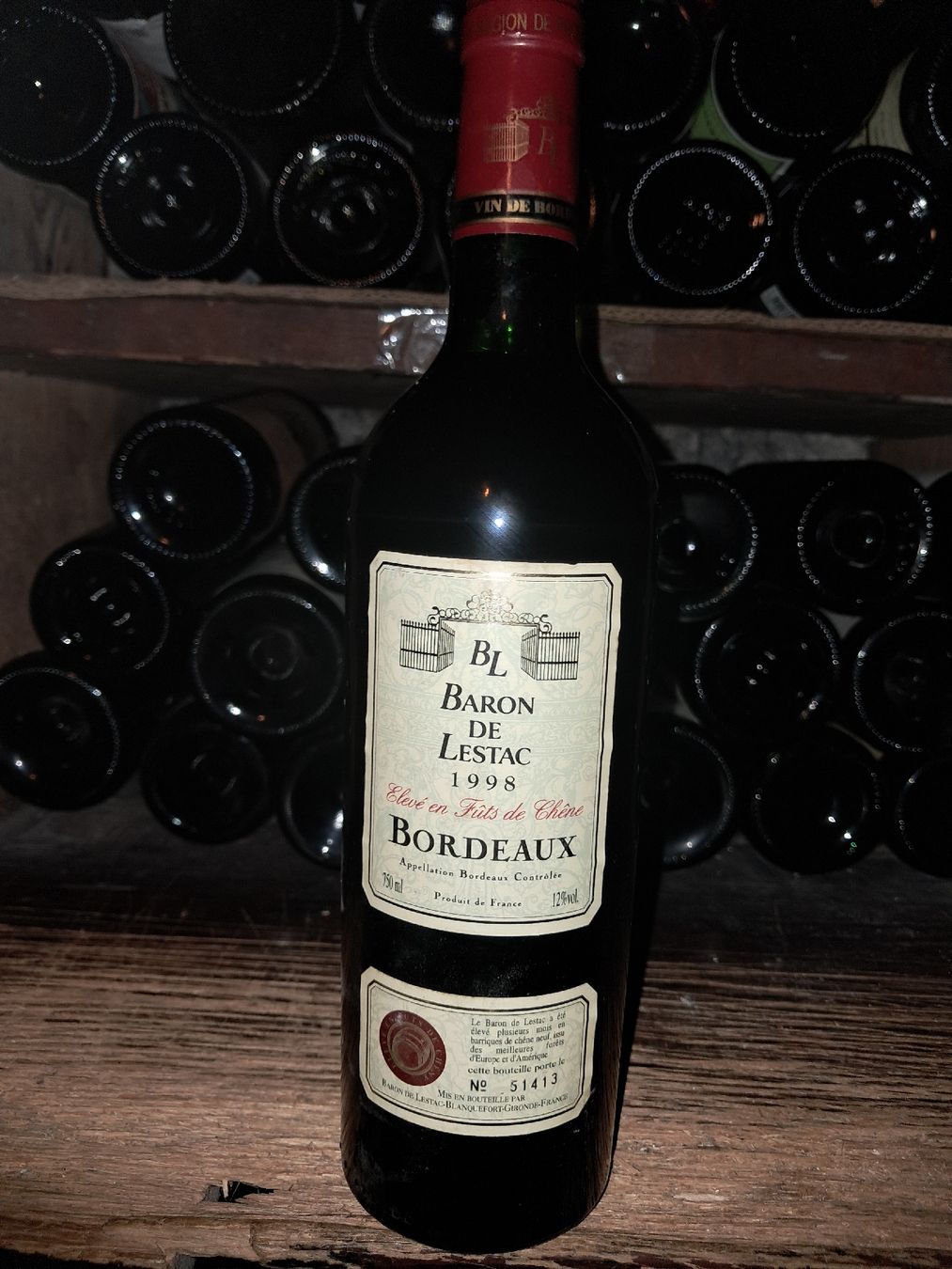 Vino: Baron de Lestac Bordeaux Rouge 1998  – Nuovo e nell'imballaggio originale da Le locle venduto da juliensaran 1