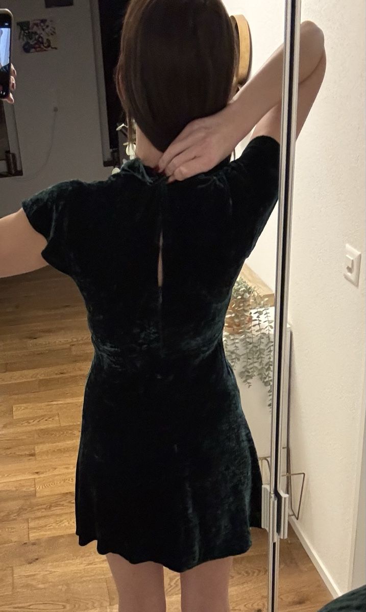 Sandro Kleider: Sandro // Samt-Kleid // Gr.1 – Defekt aus Tann von Carolinekne 2