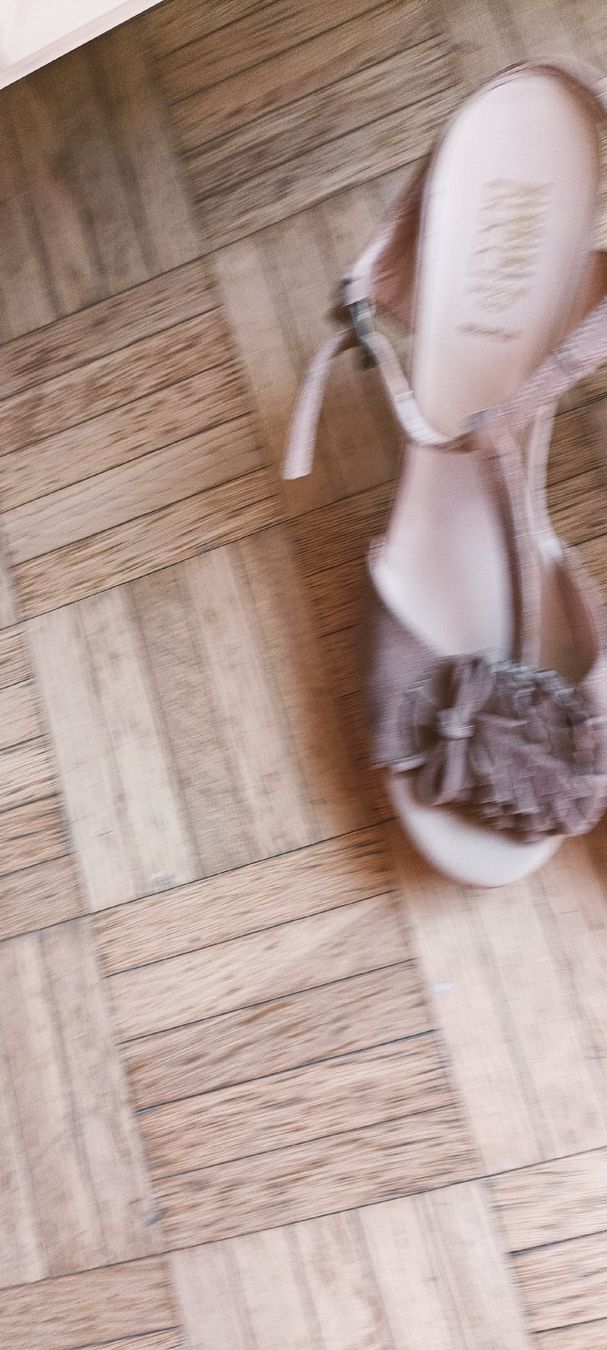 Scarpe da donna: Sandali camoscio beige numero 38 – Usato da Lugano venduto da ycd_rv8h 1