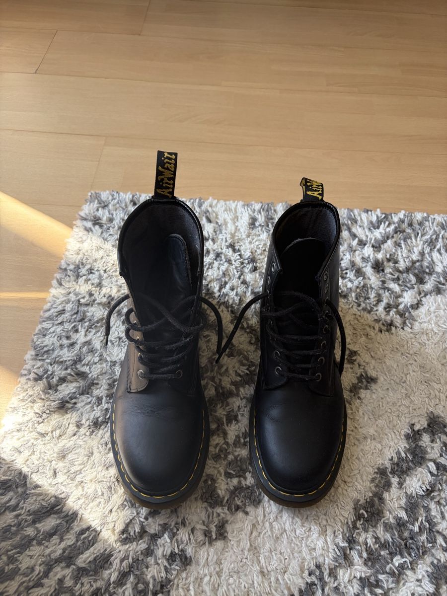 Dr. Martens Herrenschuhe: Doc Martens 1460 Boots Schwarz Grösse 45 – Neu (gemäss Beschreibung) aus Zürich von kis_8g7j