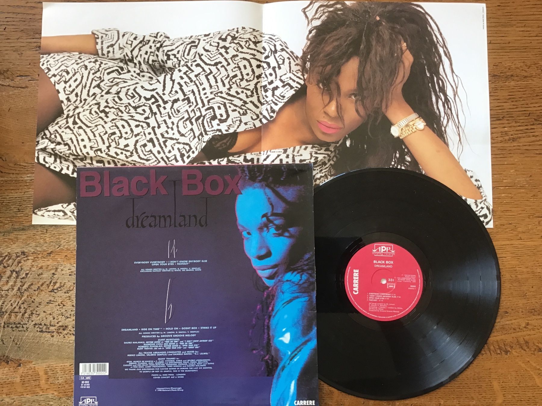 Dischi in vinile: LP Black Box insert poster – Usato da Fully venduto da Ruby97 1