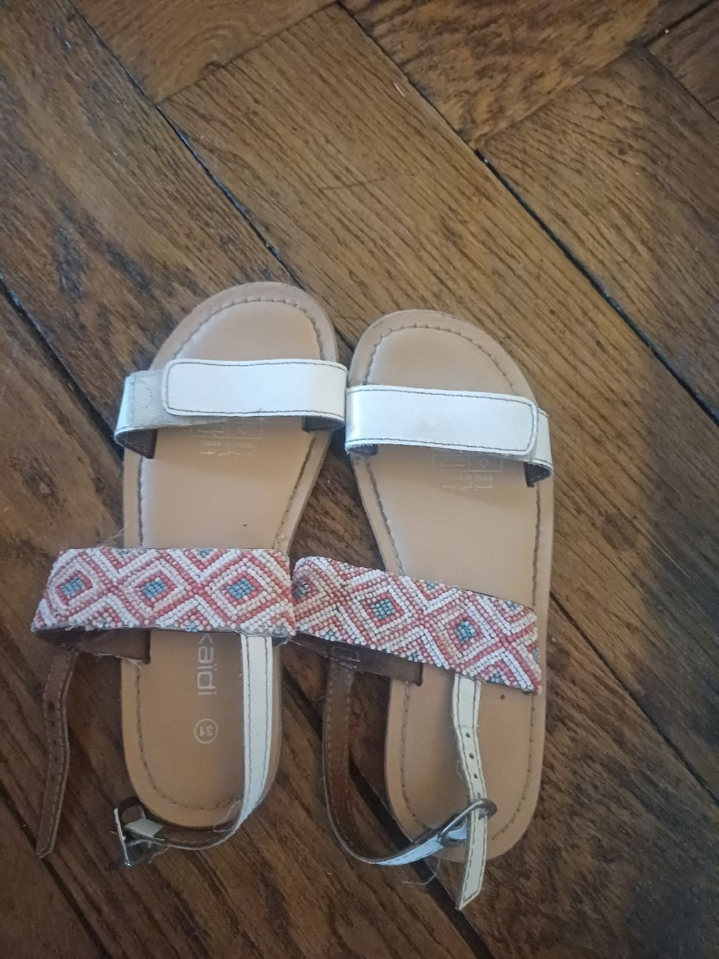 Chaussures filles: Sandalen Grösse 31 von Okaidi – D'occasion à Schönenwerd par pomodor