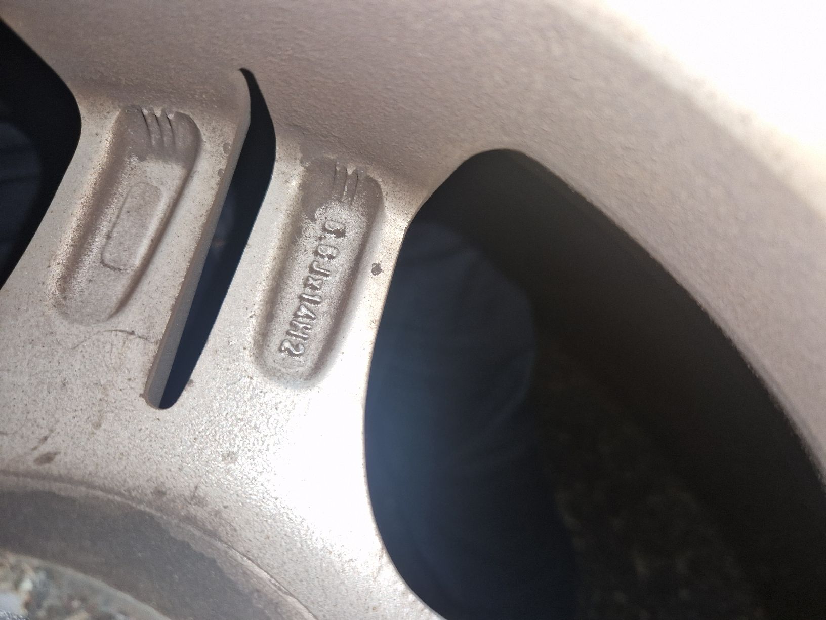 Pneumatici & Ruote complete: Winterräder Kia Picanto – Usato da Zofingen venduto da Migiskau 1