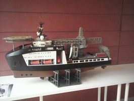 Maquette d'un navire usine multi-tâches off-shore 1/87e /HO)