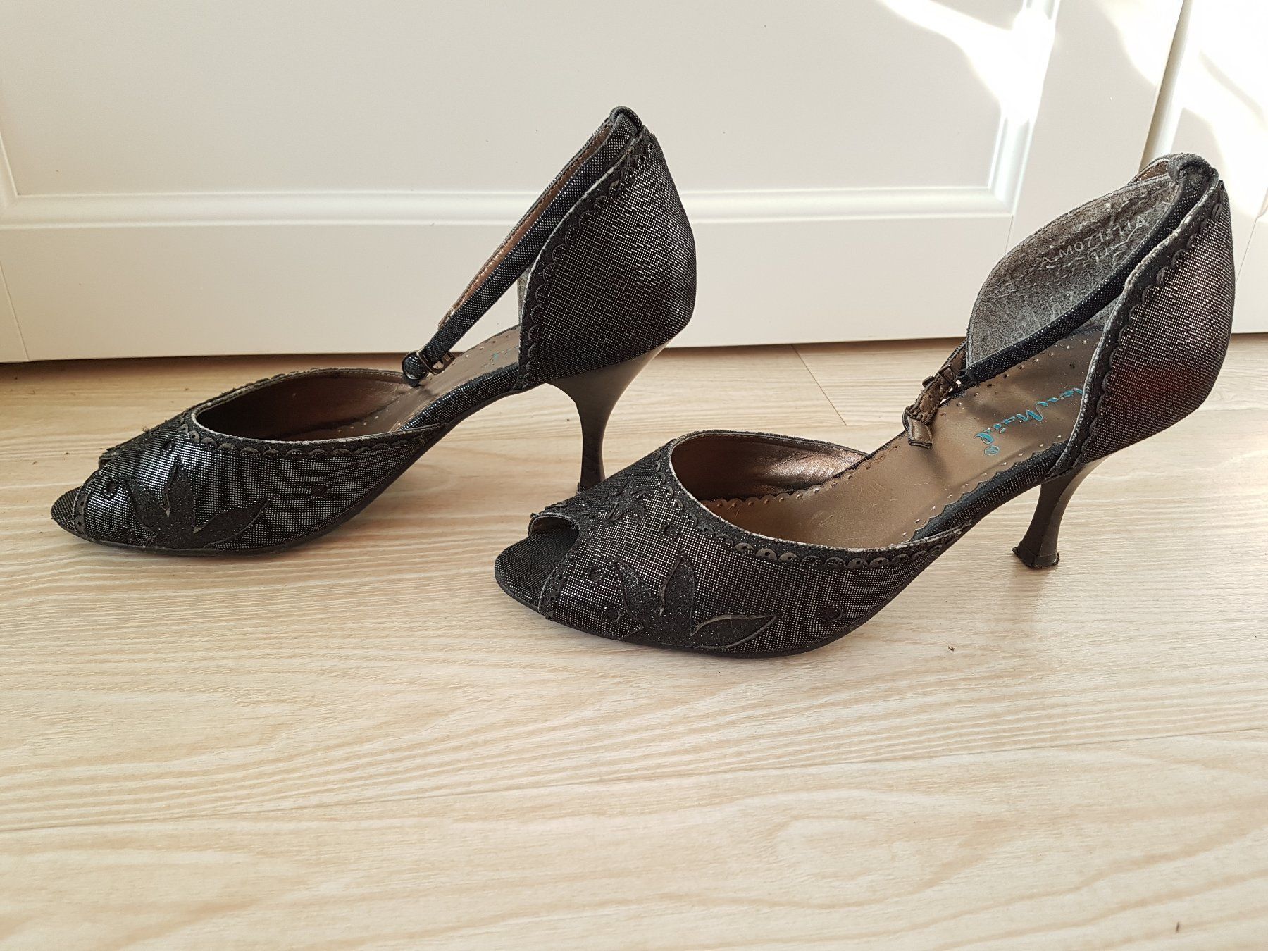 Scarpe da donna: Sandale Mermaid 37 – Usato da Châtelaine venduto da kbabs 1